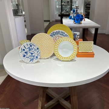 Stoneware Dinner Plate Set